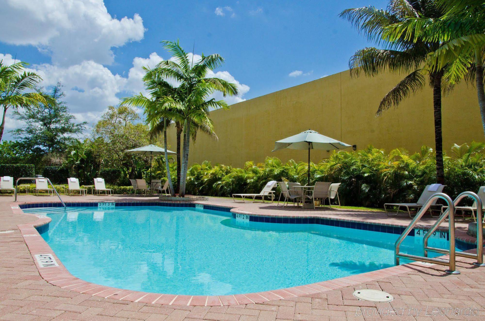 Best Western Plus Miami-Doral/Dolphin Mall Hotel Exterior photo